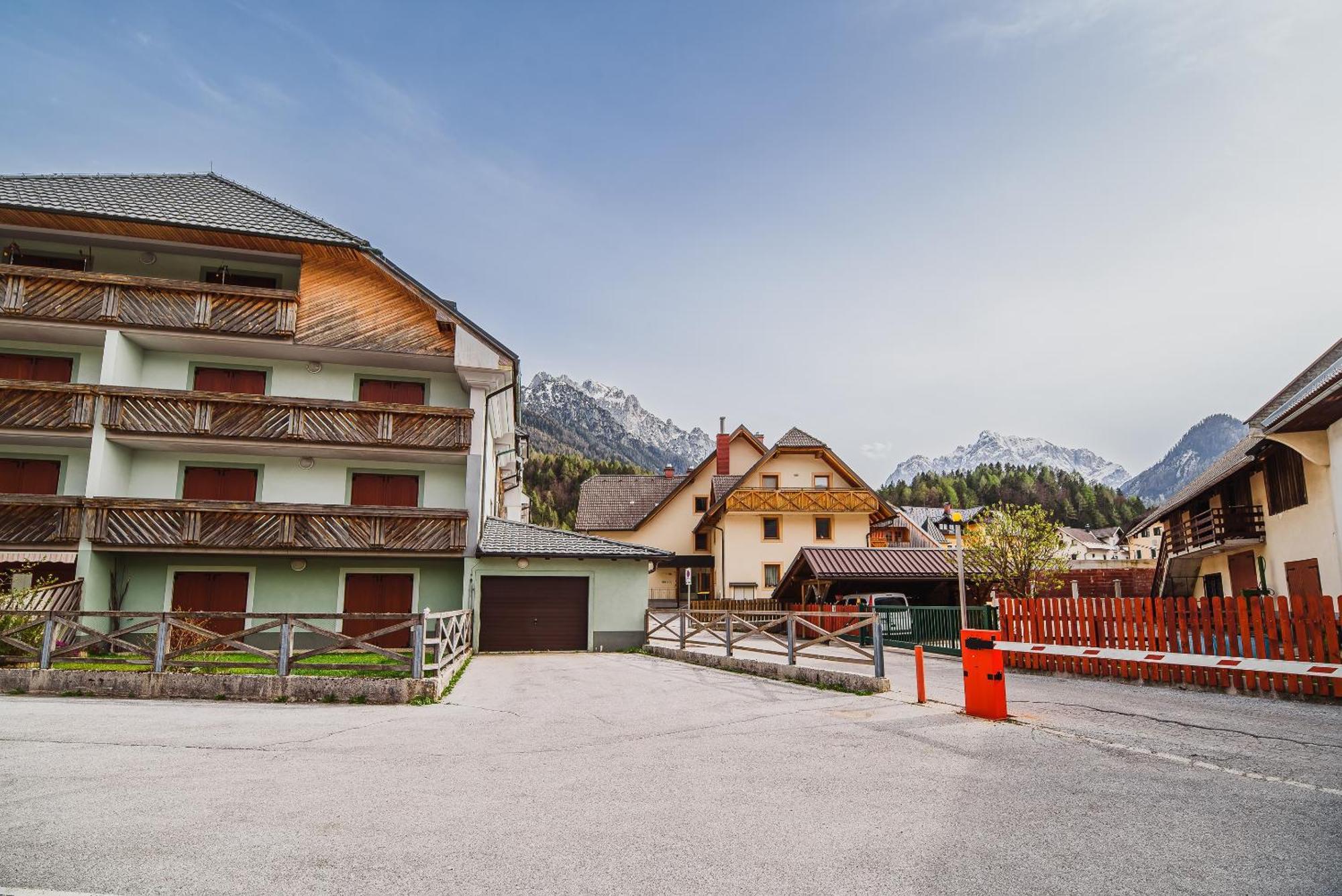 Apartments Slavec With Free Onsite Parking Kranjska Gora Room photo